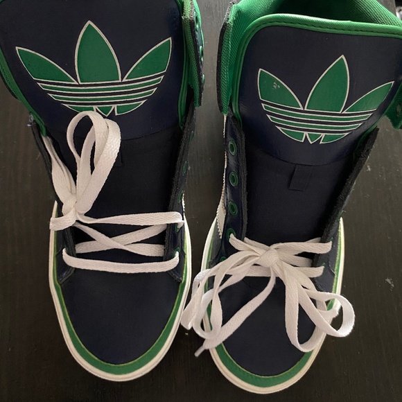 ADIDAS (80s Brooklyn Style Vintage) - Picture 1 of 9